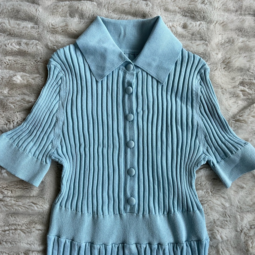 Elegant Blue Ribbed Maxi Dress - Picture 4 of 7